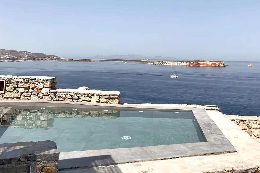 Cave Suite με ιδιωτική πισίνα ΕΚΤΟΣ ΤΩΝ ΕΓΚΑΤΑΣΤΑΣΕΩΝ)